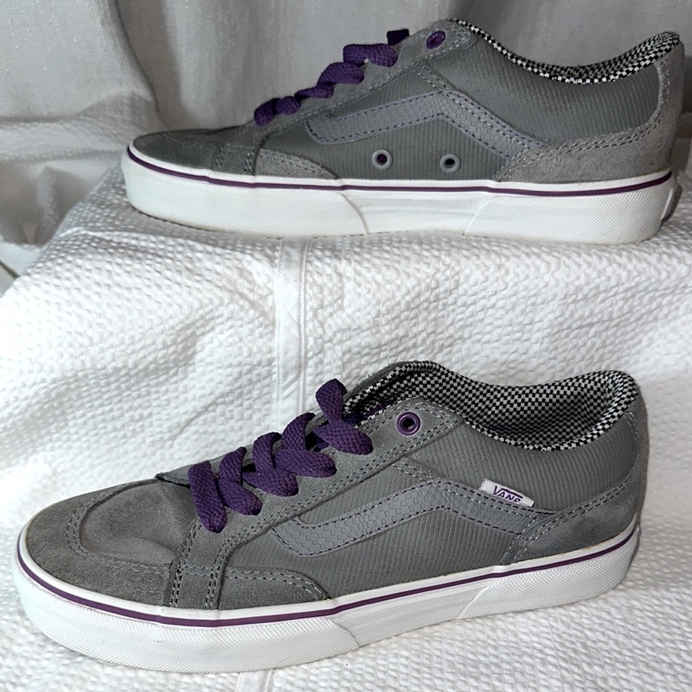 Vans vulcanized gray suede‎ withh purple stitching 7.5 women's